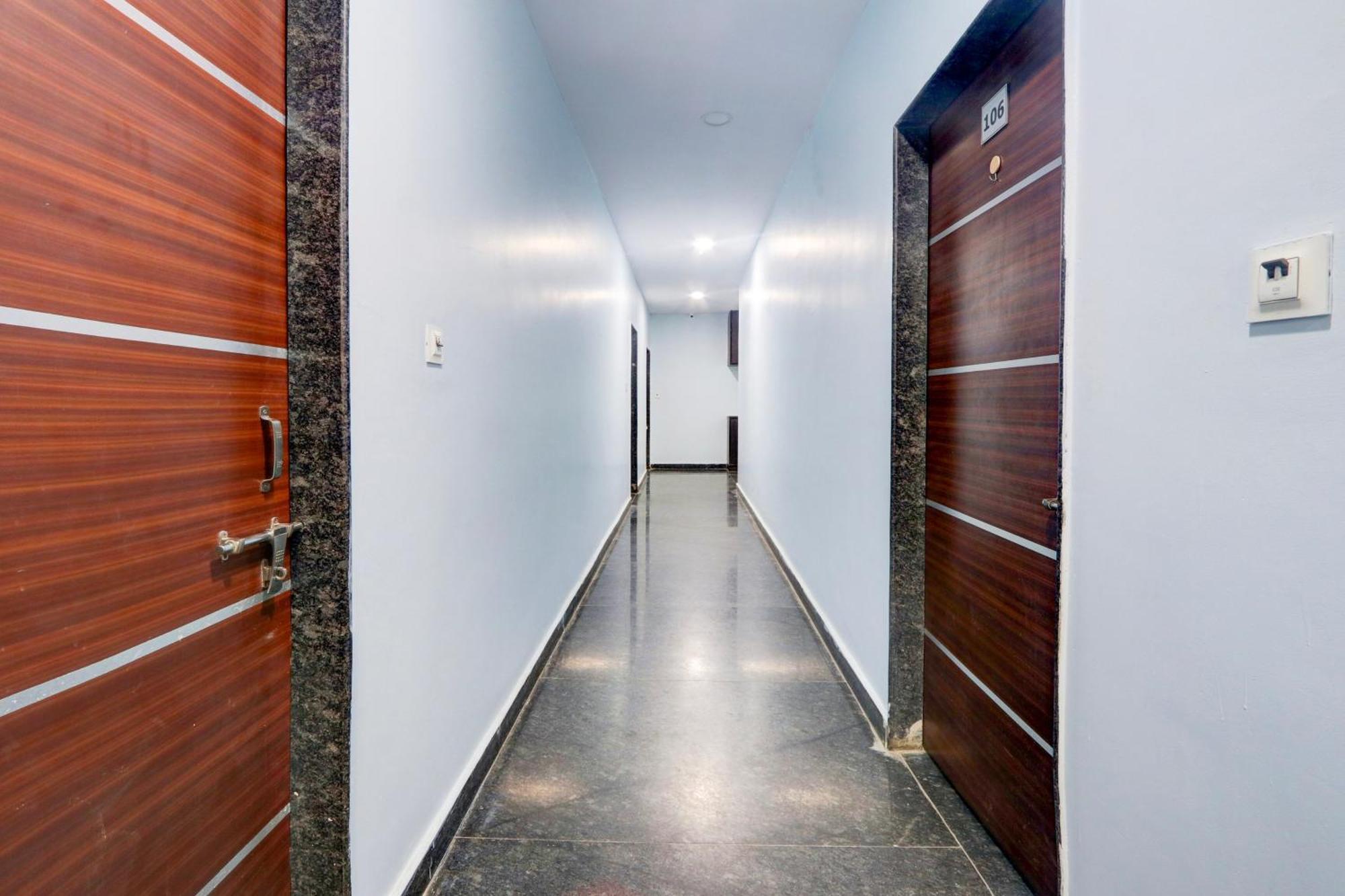 Hotel O Moon Light Nizamabad 外观 照片