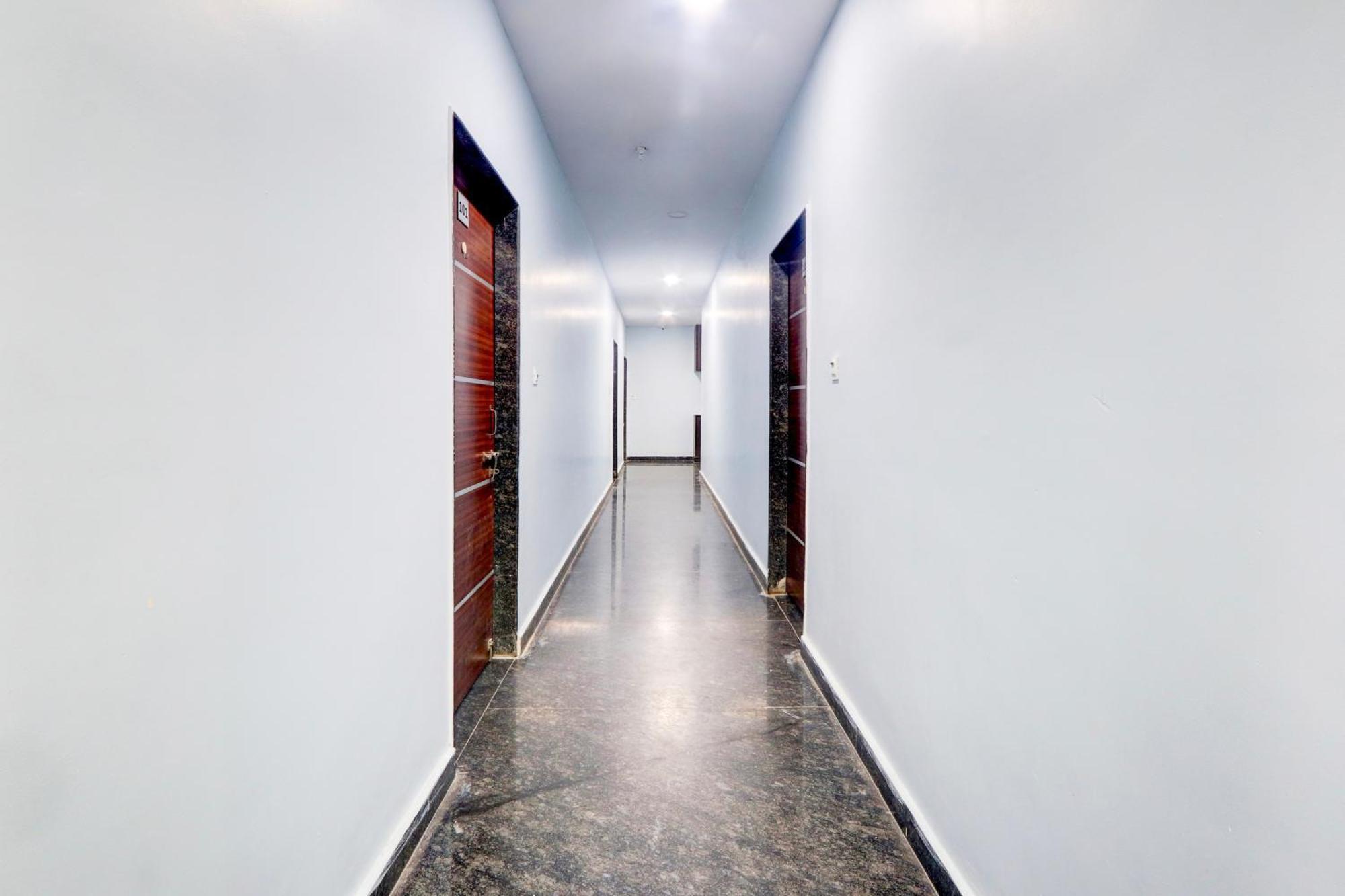 Hotel O Moon Light Nizamabad 外观 照片