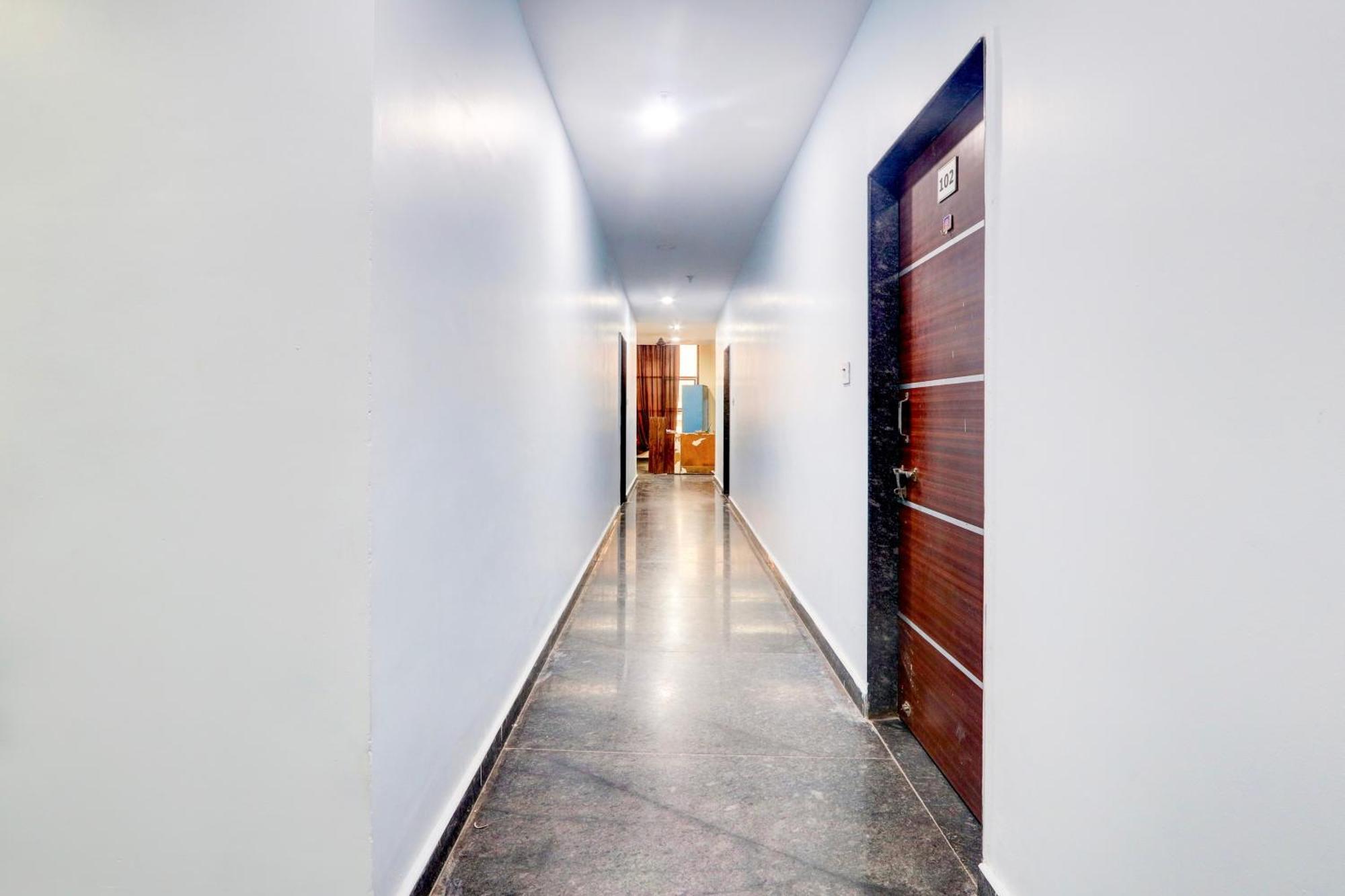 Hotel O Moon Light Nizamabad 外观 照片